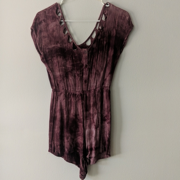 Tobi Romper - Picture 2 of 2